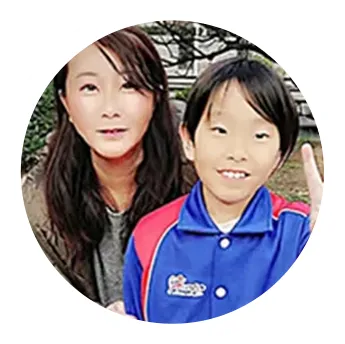 保護者さまと子どもの画像